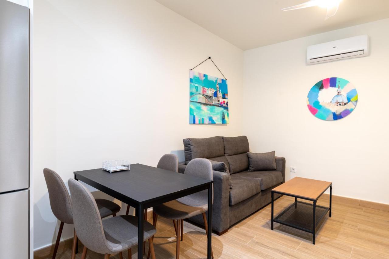 Apartamentos Cervantes 17 Sevilla Eksteriør bilde