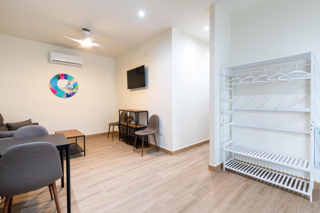 Apartamentos Cervantes 17 Sevilla Eksteriør bilde