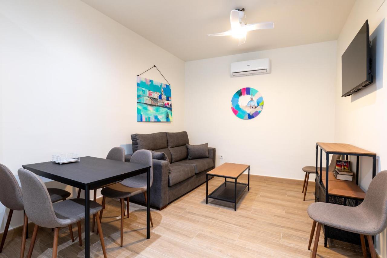Apartamentos Cervantes 17 Sevilla Eksteriør bilde