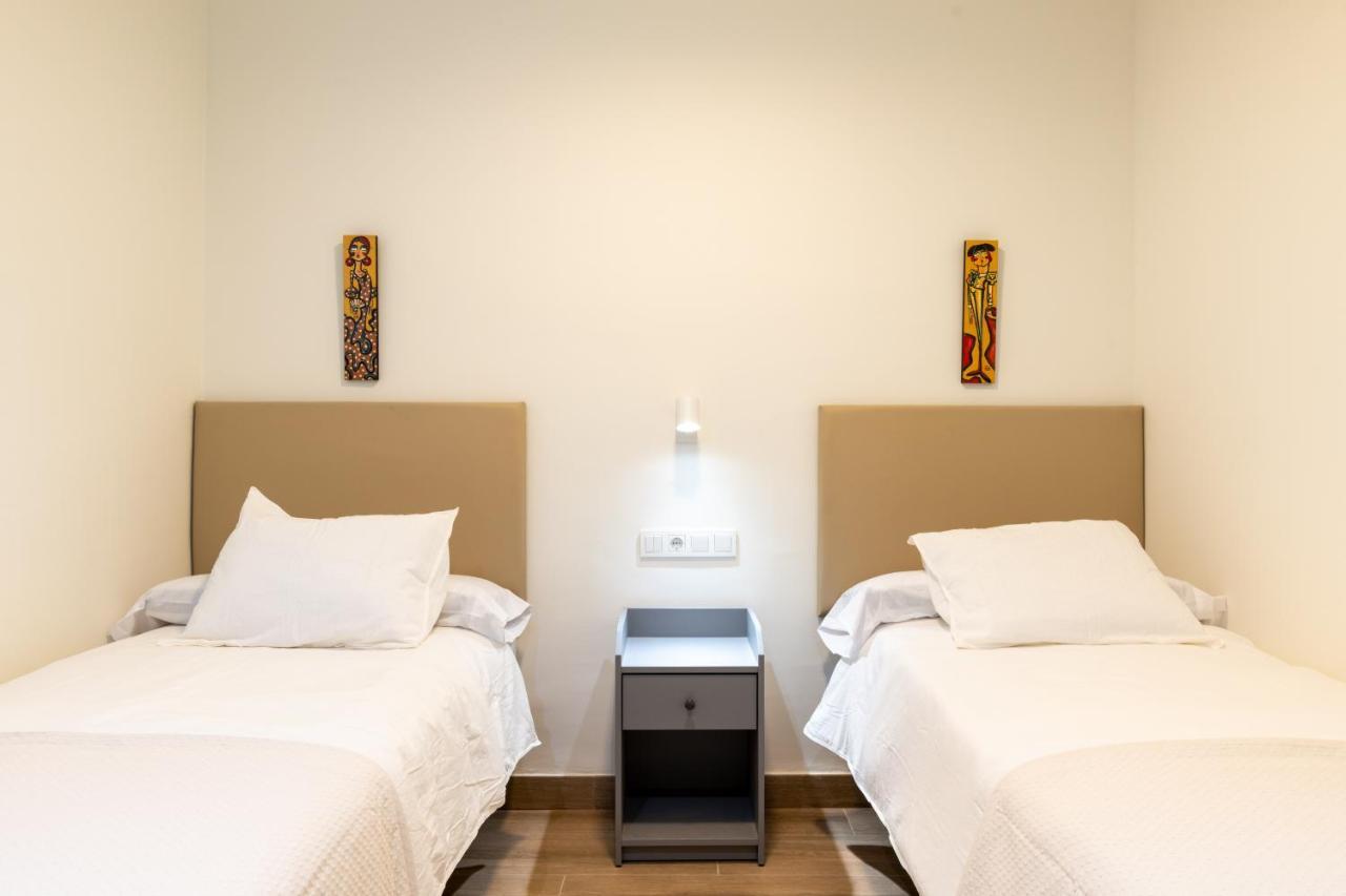 Apartamentos Cervantes 17 Sevilla Eksteriør bilde