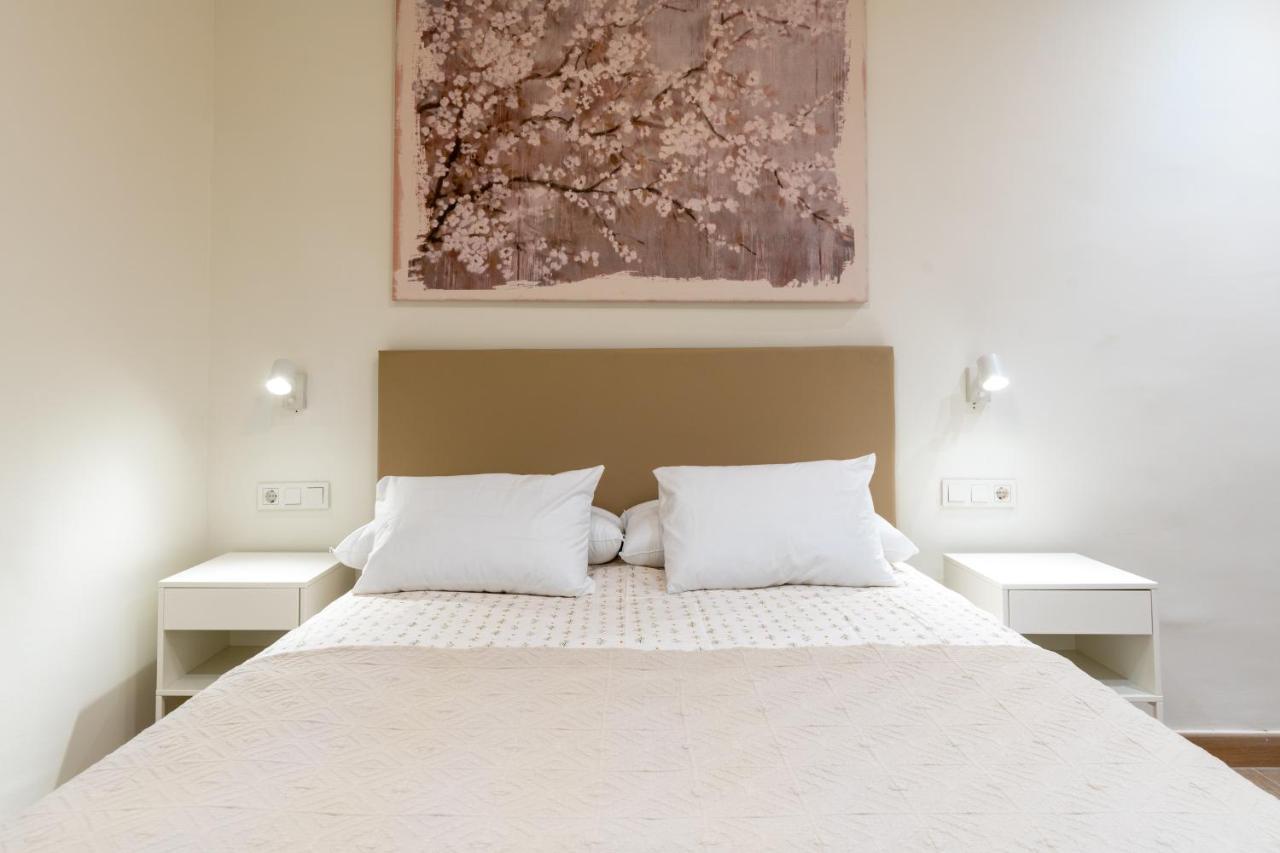 Apartamentos Cervantes 17 Sevilla Eksteriør bilde