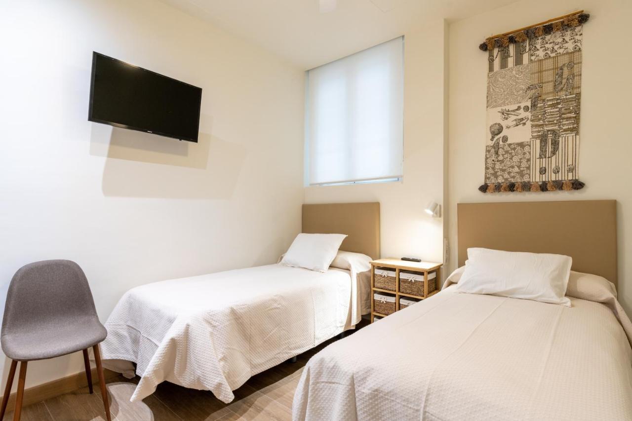 Apartamentos Cervantes 17 Sevilla Eksteriør bilde