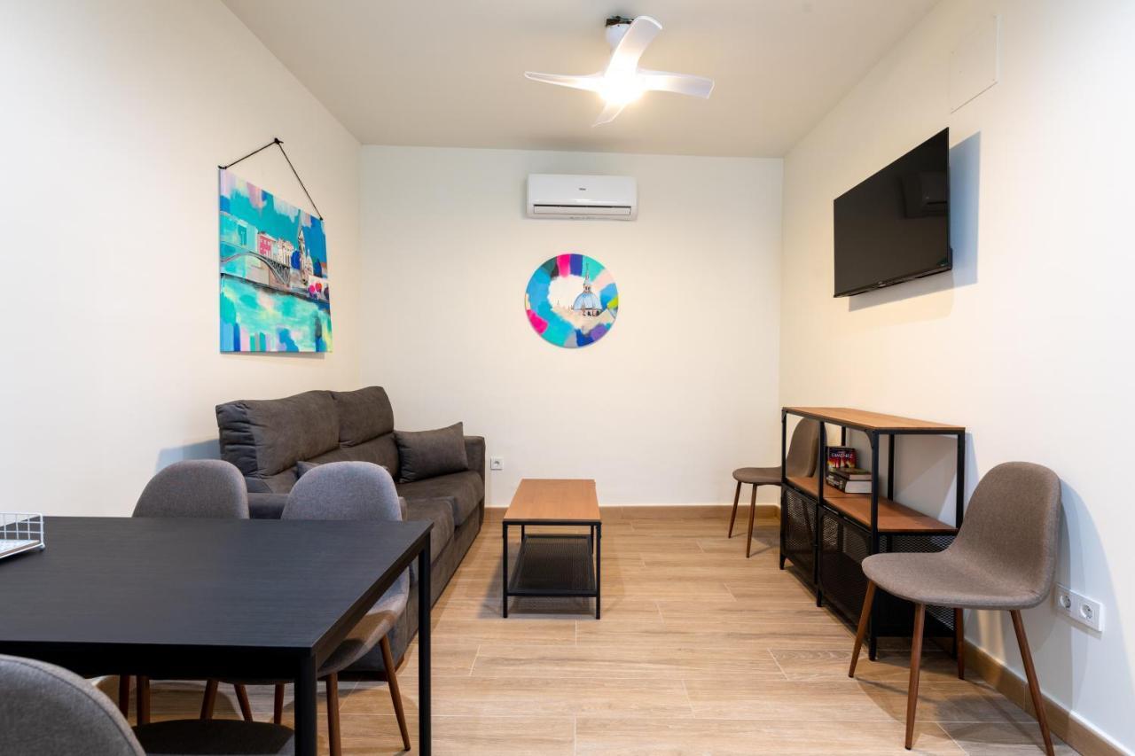Apartamentos Cervantes 17 Sevilla Eksteriør bilde