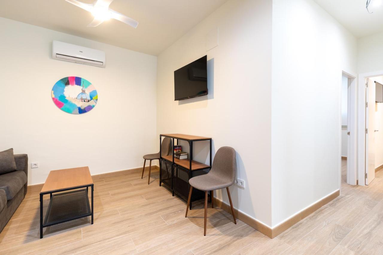 Apartamentos Cervantes 17 Sevilla Eksteriør bilde