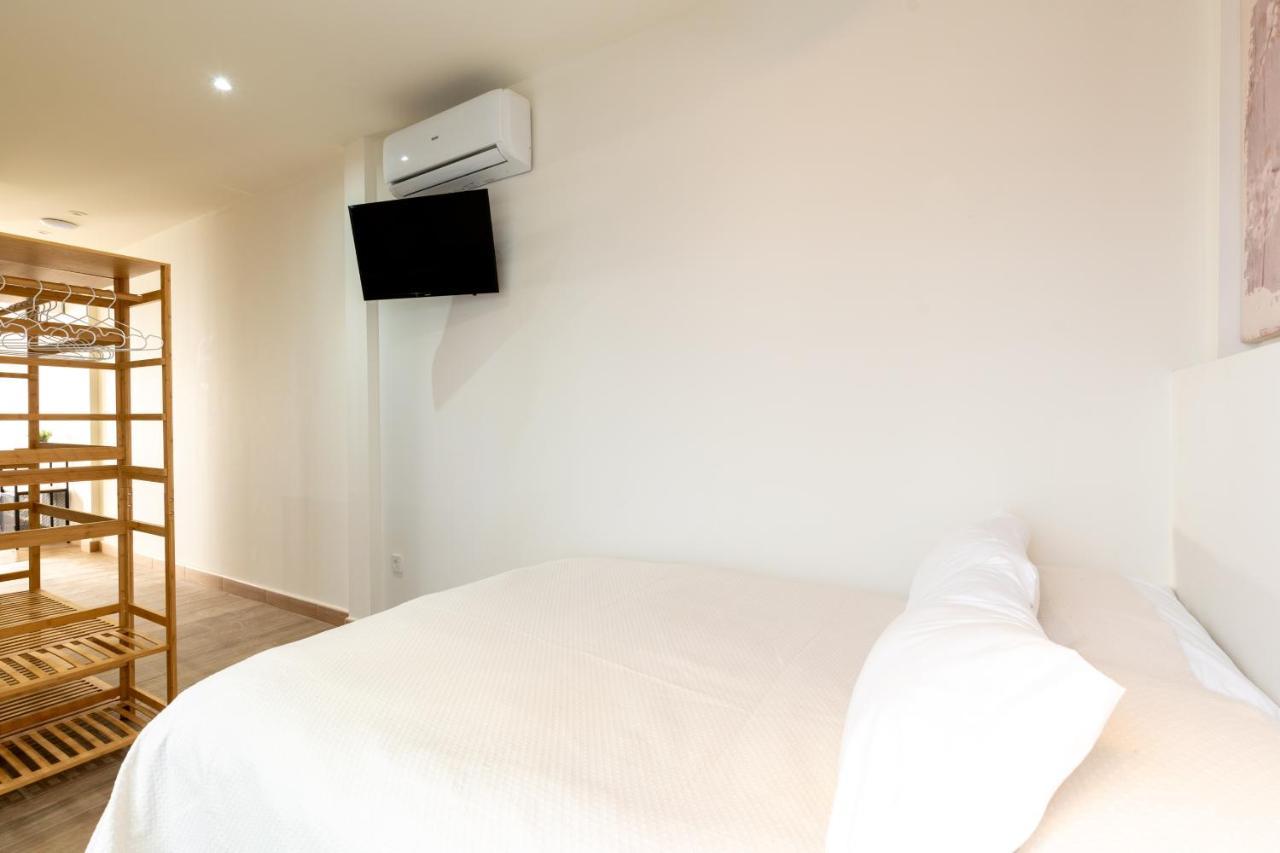 Apartamentos Cervantes 17 Sevilla Eksteriør bilde